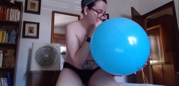  Palloncino blu cosa c&039;è di meglio che giocare in una maniera davvero fetish